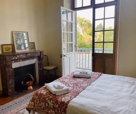 Maison Du Gave Bed and Breakfast