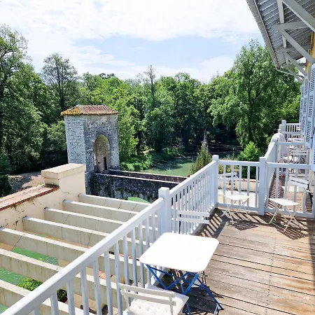 Maison Du Gave Bed & Breakfast