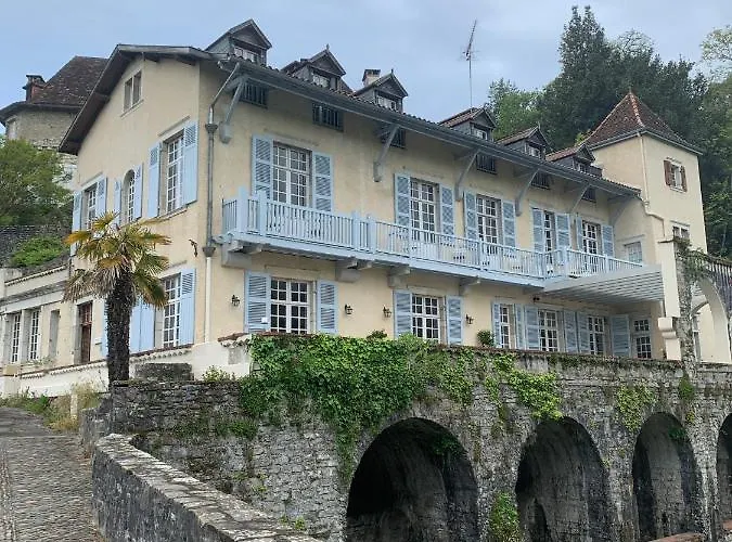 Maison Du Gave Bed & Breakfast